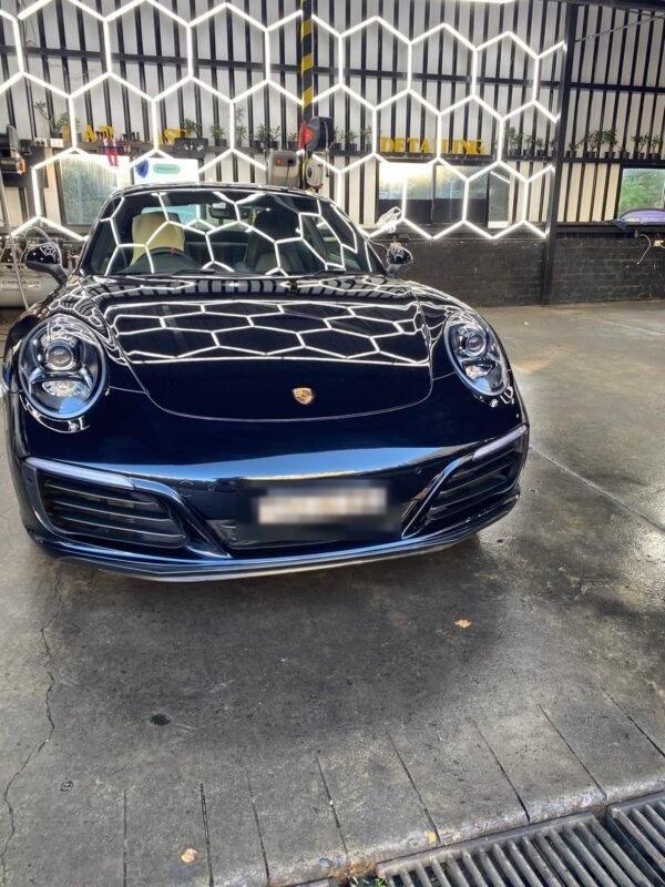 After snow foam hand wash on a Porsche 911, Gordon