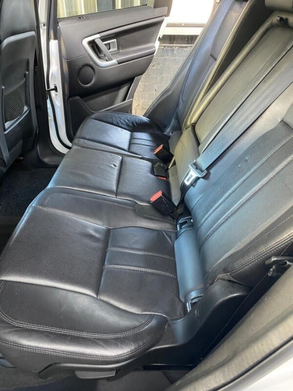 After: Land Rover Discovery Sport – rear bench